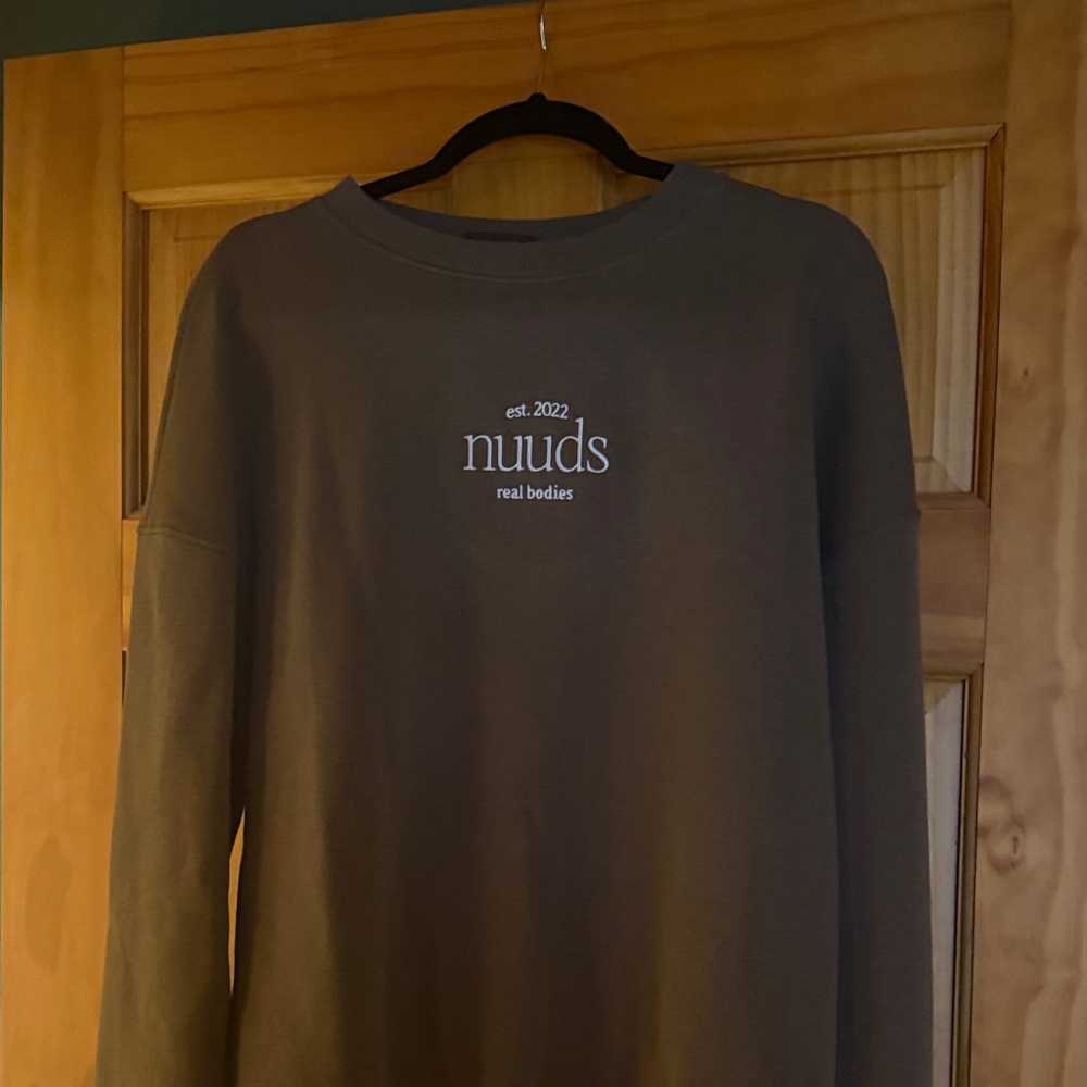 Nuuds mocha sweatshirt